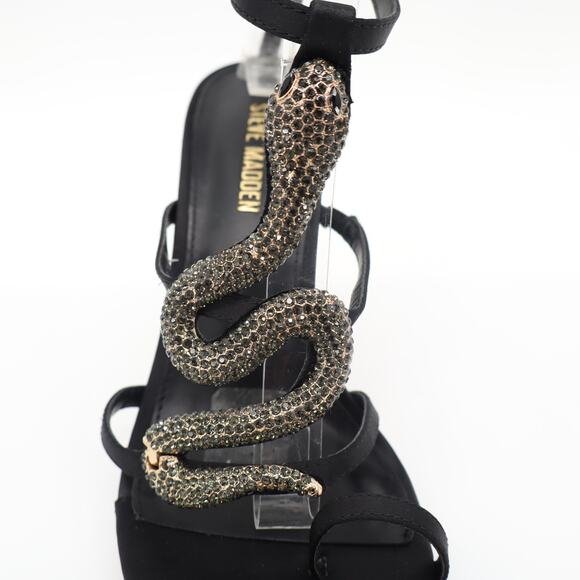 Plaza Las Américas | San Juan, Puerto Rico Steve Madden Python Embellished T-Strap Stiletto Heel Dress Sandals 6.5M